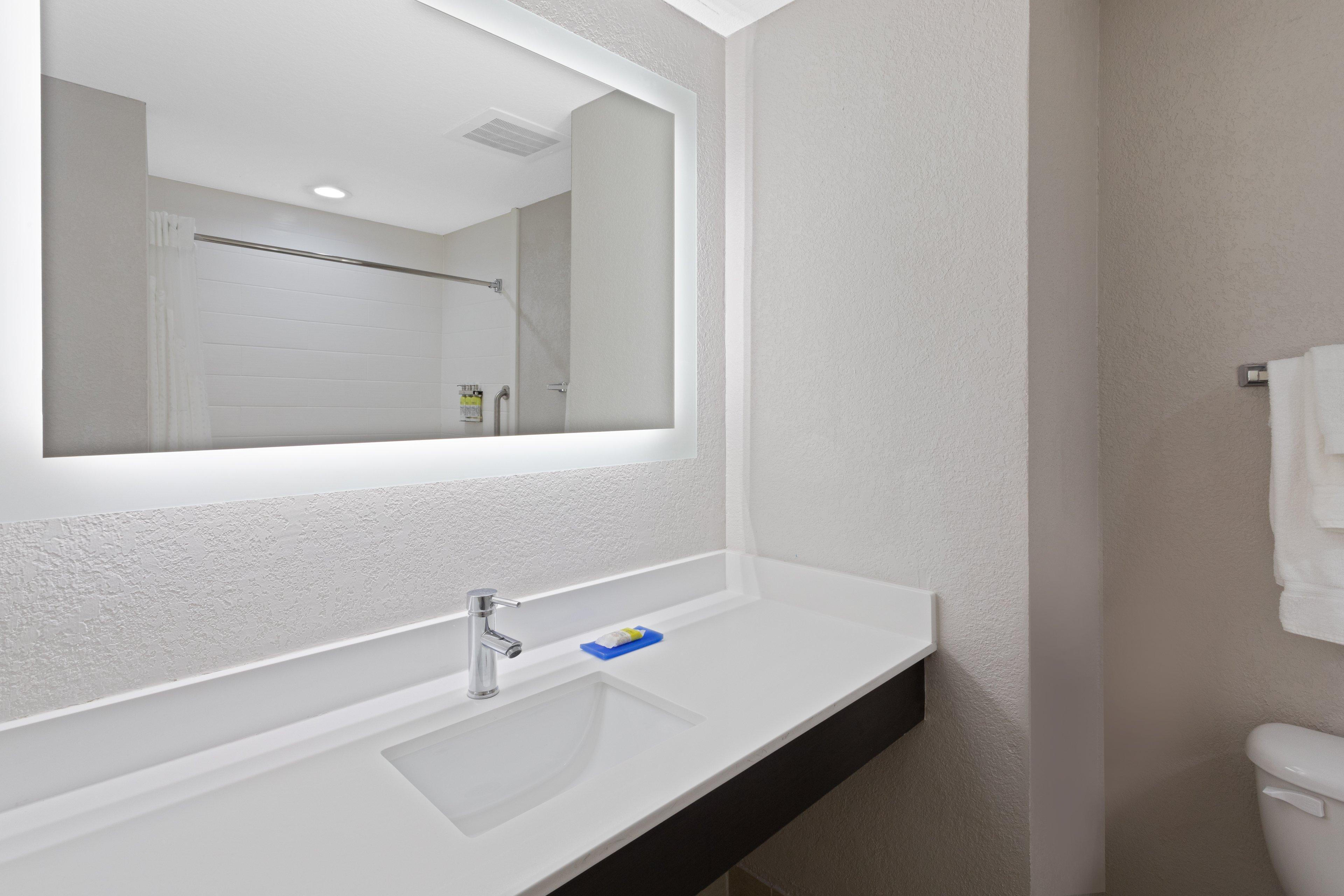 Express & Placid By Ihg 2* Lake Placid