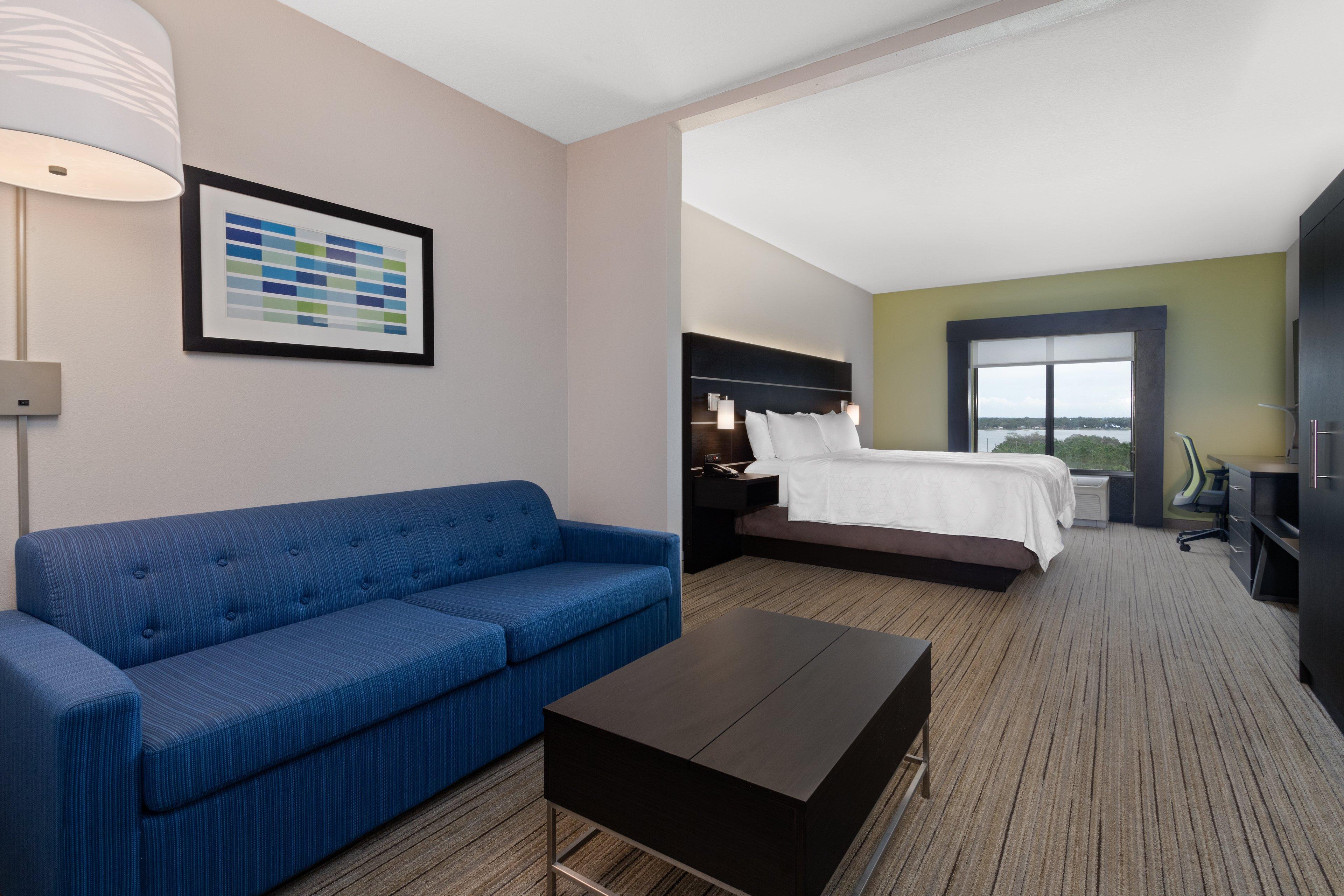 Express & Placid By Ihg