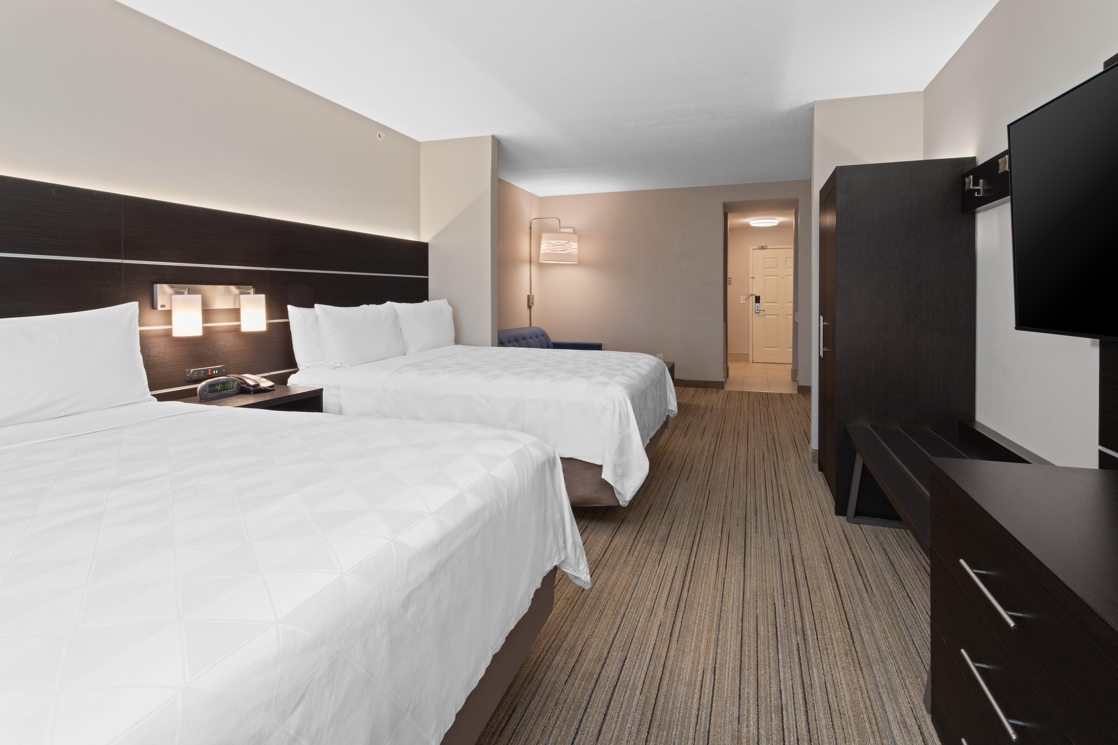 Express & Placid By Ihg Hotel 2*