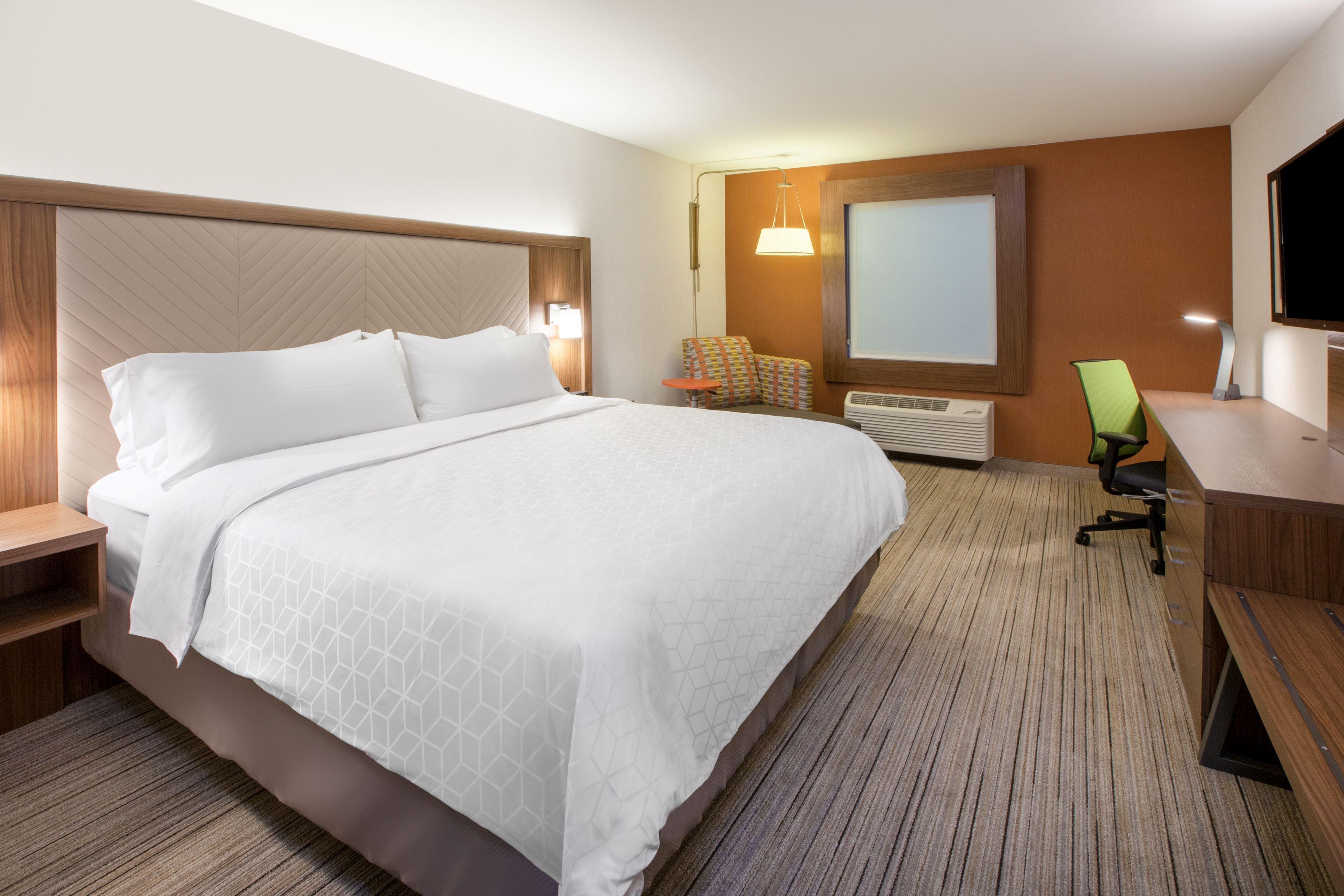 Express & Placid By Ihg Hotel 2*