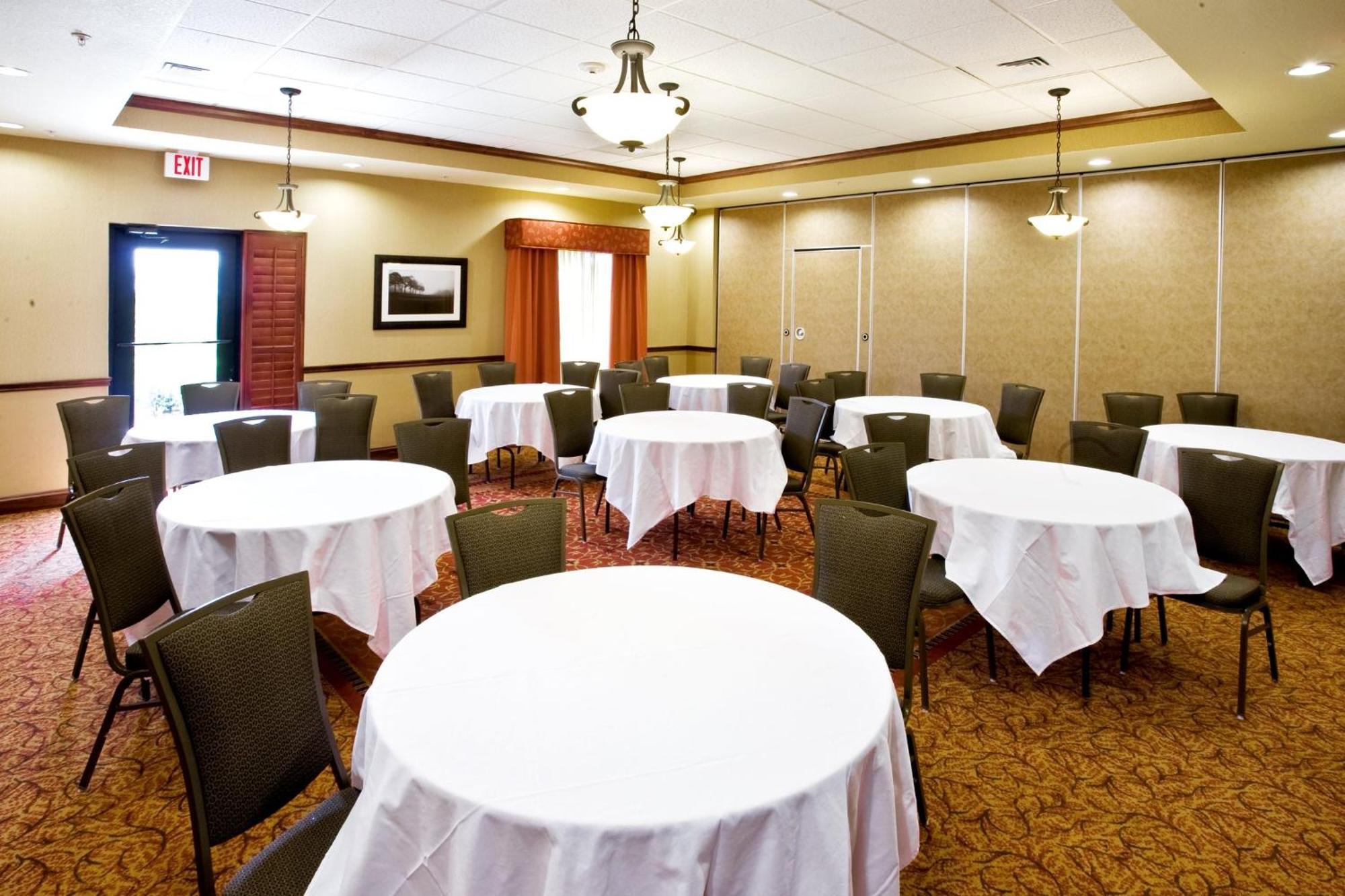 Express & Placid By Ihg Hotel Lake Placid